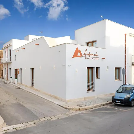 Andromeda Otel 3*